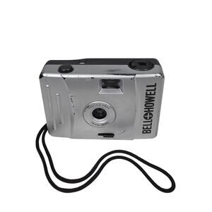 BELL & HOWELL POINT-AND-SHOOT 35MM FILM CAMERA – FOCUS FREE – NO FLASH – CLEAN